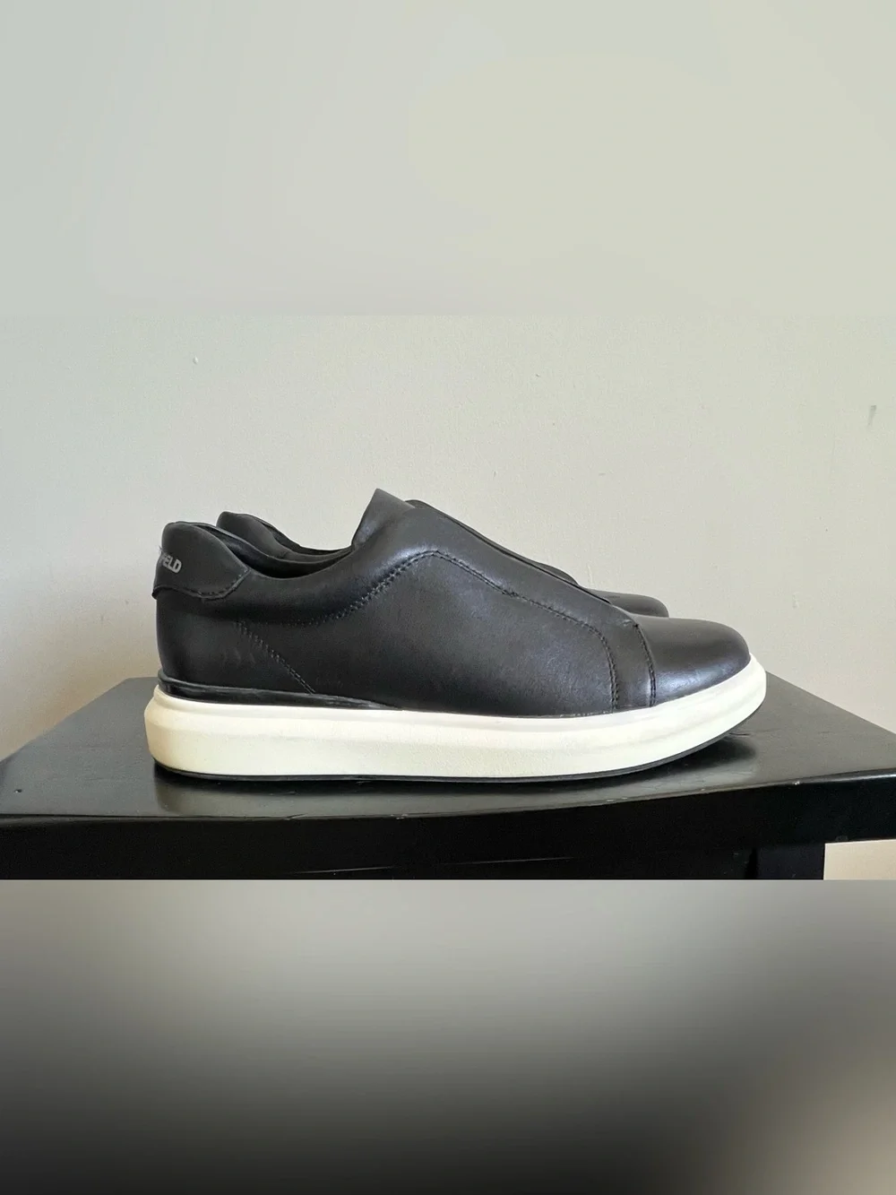 Karl Lagerfeld Paris Men's Leather Laceless Slip On Sneakers Shoes Black Sz 9.5